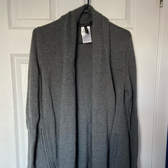 Classic basic grey cardigan - Picture 2 of 2